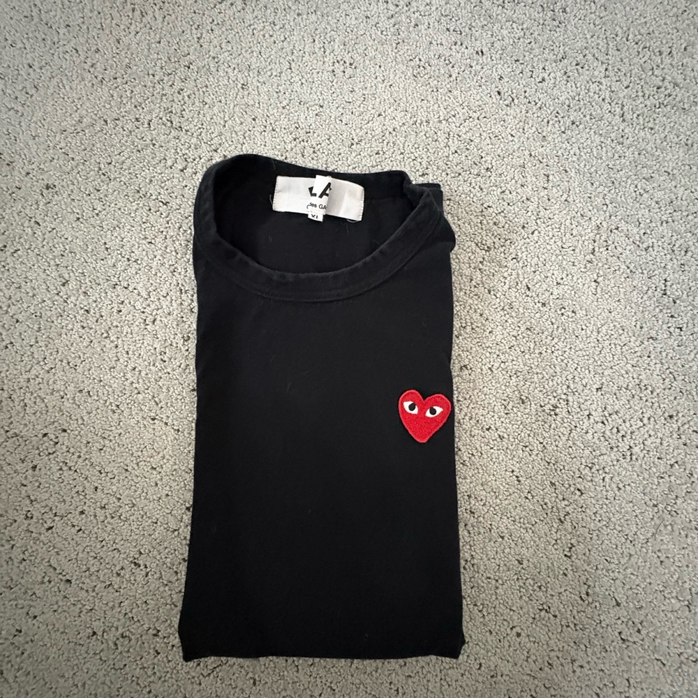 Comme des Garcons Black Tee with Red Heart size XL but fits more like L